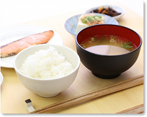 朝食でカラダを目覚めさせる