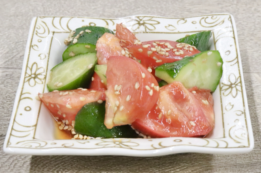 トマトときゅうりの中華サラダ
